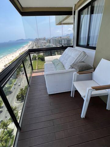 Apartamento de frente ao mar com vista incrível gallery image 4