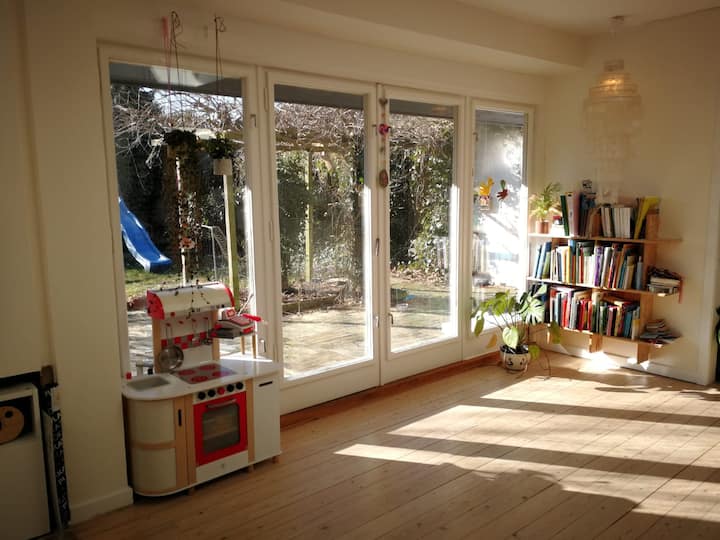 Cute private house close to everything Villas for Rent in Odense