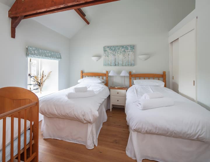 Twin Room or Superking with Cot