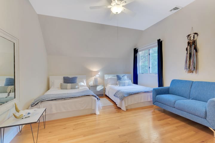 Chumba cha kulala cha ghorofa kilicho na vitanda 2 vyenye magodoro ya povu la kumbukumbu 