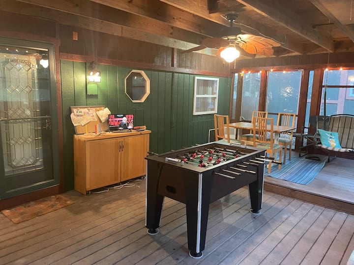 Top 12 PetFriendly Cabins Near Houghton Lake, Michigan Updated 2024