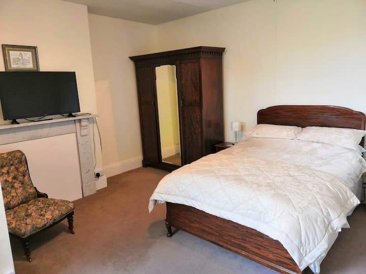 Bedroom 1 double and single bed, en-suit bathroom