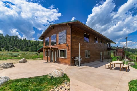 Hideaway at Rock Creek | Private River Access