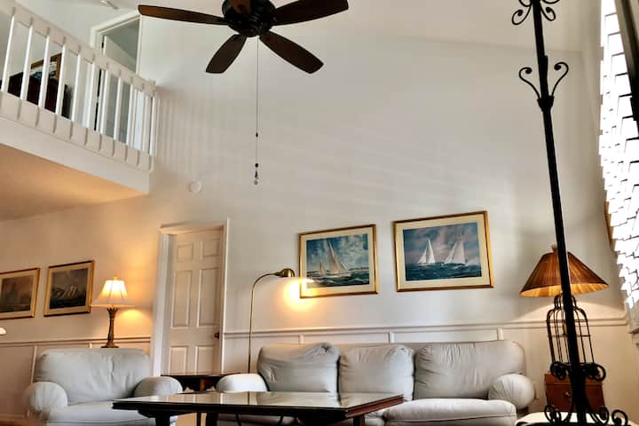 3 Bedroom Condo On Carlin Park Walk To The Beach - Jupiter, FL