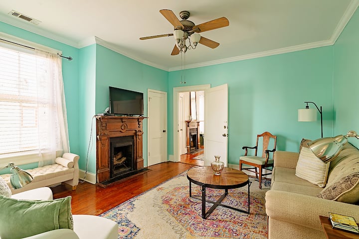 Dreamy And Bright Victorian Condo Off Forsyth Park - Savannah