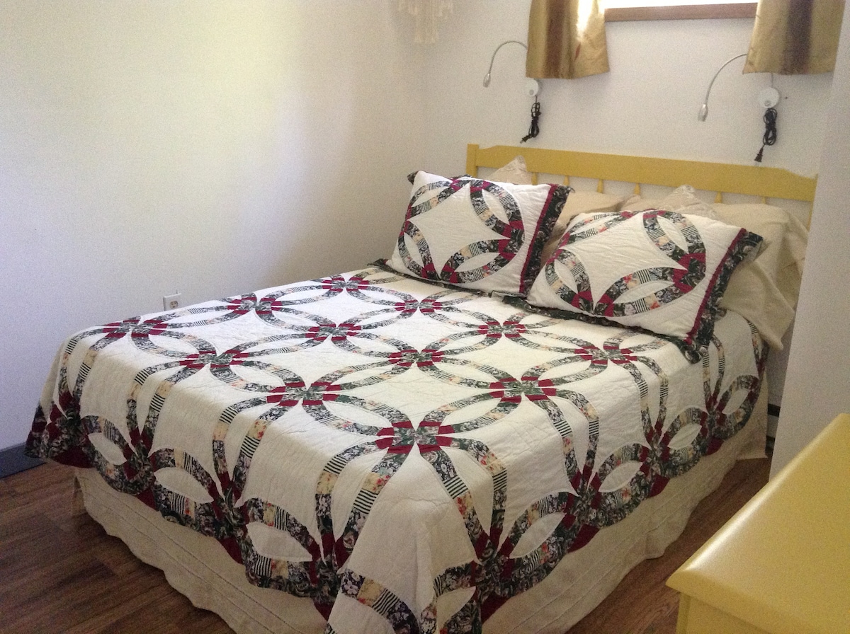 Manželská posteľ v izbeč.1