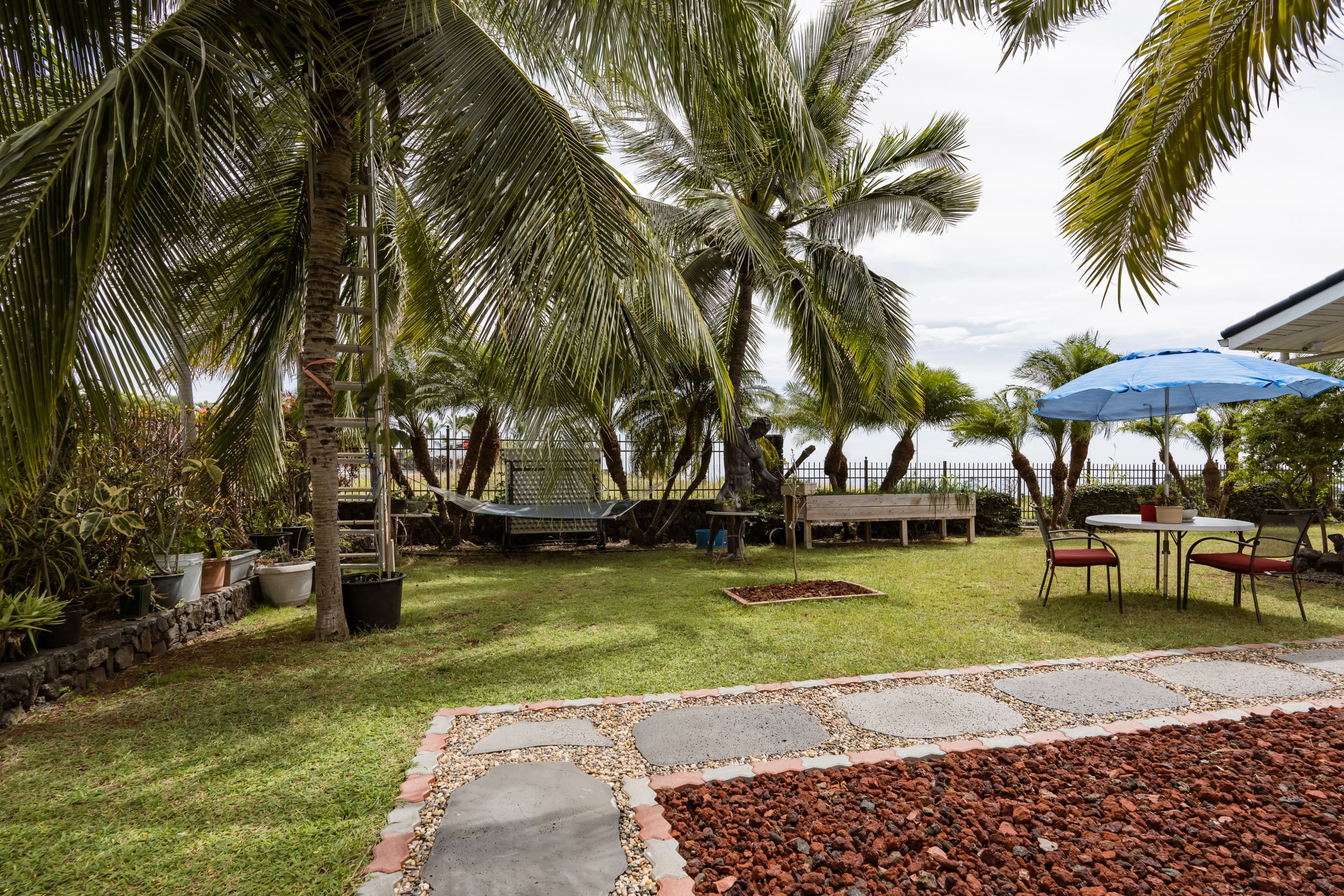Home in Kailua · ★4.98 · 1 bedroom · 1 bed · 1 private bath - Image 13