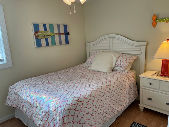 La camera da letto 1 ha un letto matrimoniale.