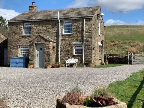 Secluded Cottage with stunning Views. Near Hawes