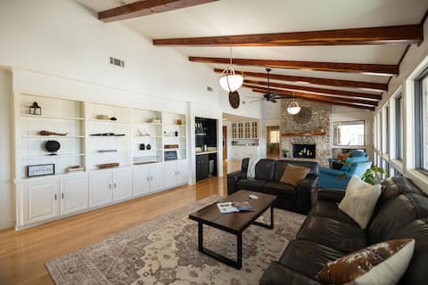 Popular Airbnb listing: Longhorn Getaway- Ranch Retreat w/ Longhorns in Dripping Springs