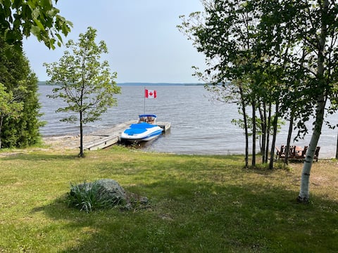 Cottage on Martineau Bay