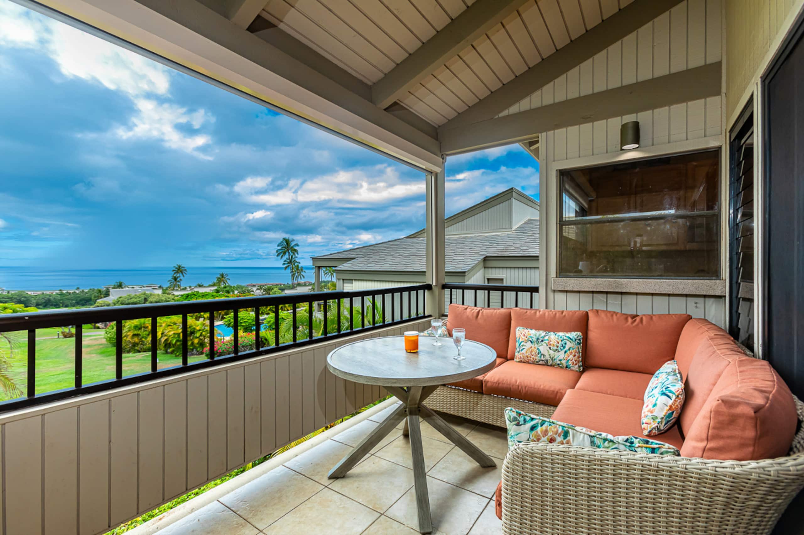 Condo in Wailea · ★4.85 · 2 bedrooms · 4 beds · 2 baths - Image 1