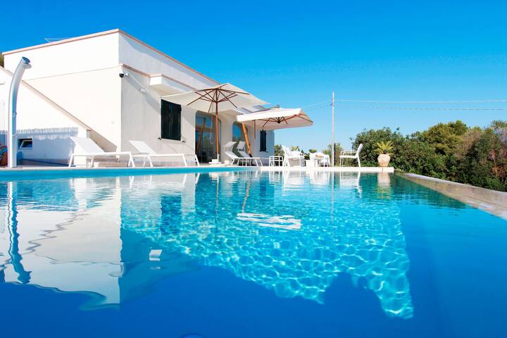 Villa Anselmi gallery image 2