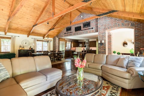 Top Airbnb: Come Be Our Guests at The Solvang Dolphin House in Solvang