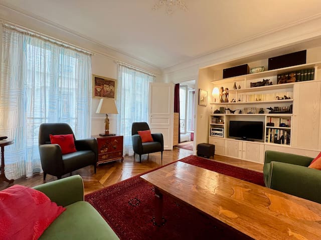 Jean Francois Foncin managed Airbnb listing 2