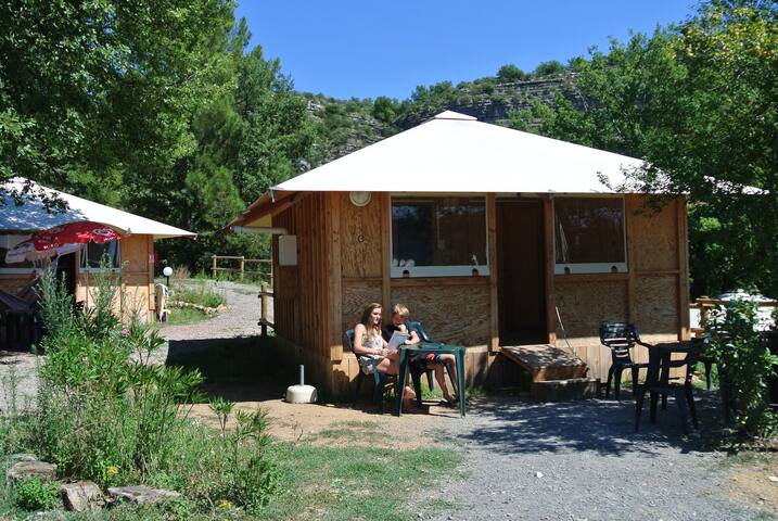 Les Cabanes de Cornillon managed Airbnb listing 2
