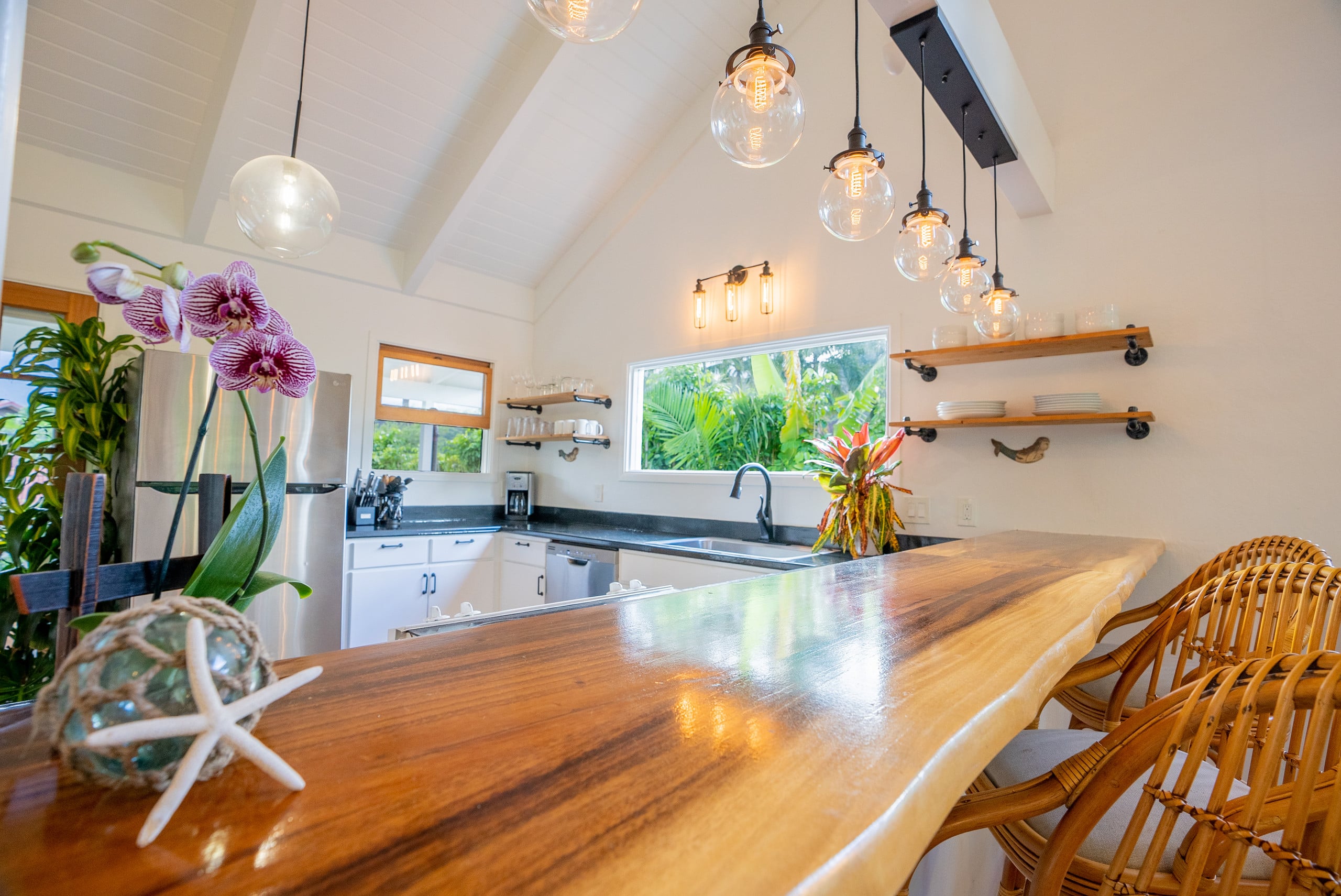 Home in Hanalei · ★4.97 · 3 bedrooms · 5 beds · 3 baths - Image 38