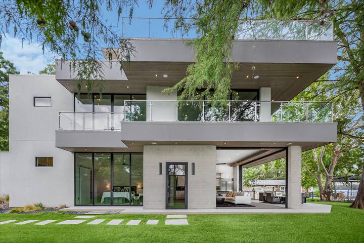 Lake Austin Waterfront: Golf+Wakeboard+SXSW+ACL+F1