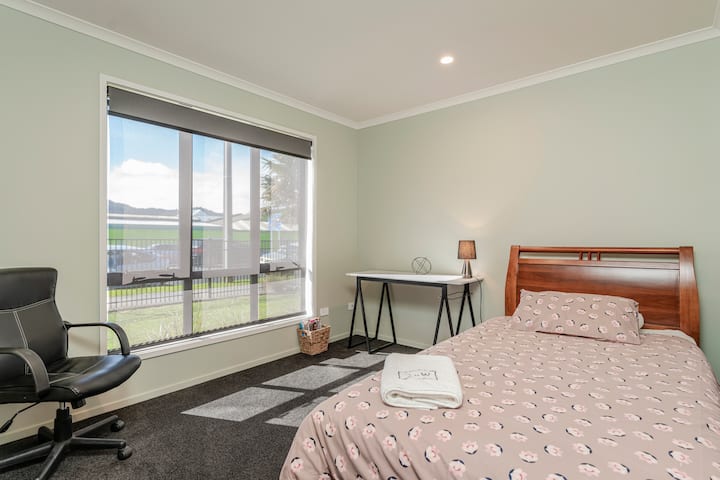 საძინებელი 4