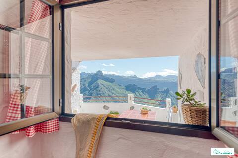 CAVE HOUSE & TERRACE | Remote working | Hiking