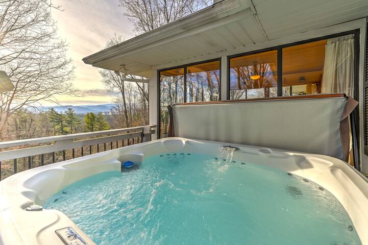 Gorgeous Views! Great Location-Spa-Dreamy Porch! gallery image 4