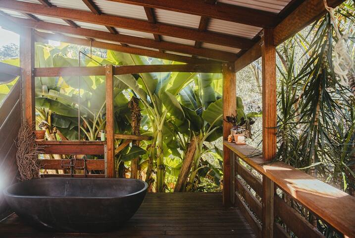 A Native Escape: On a Mountain overlooking the Sea gallery image 4