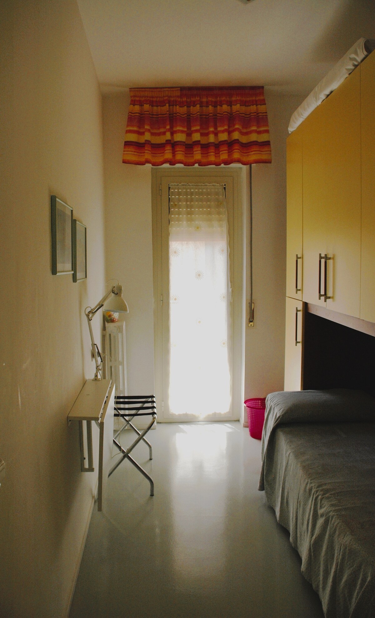 Стая с единично легло