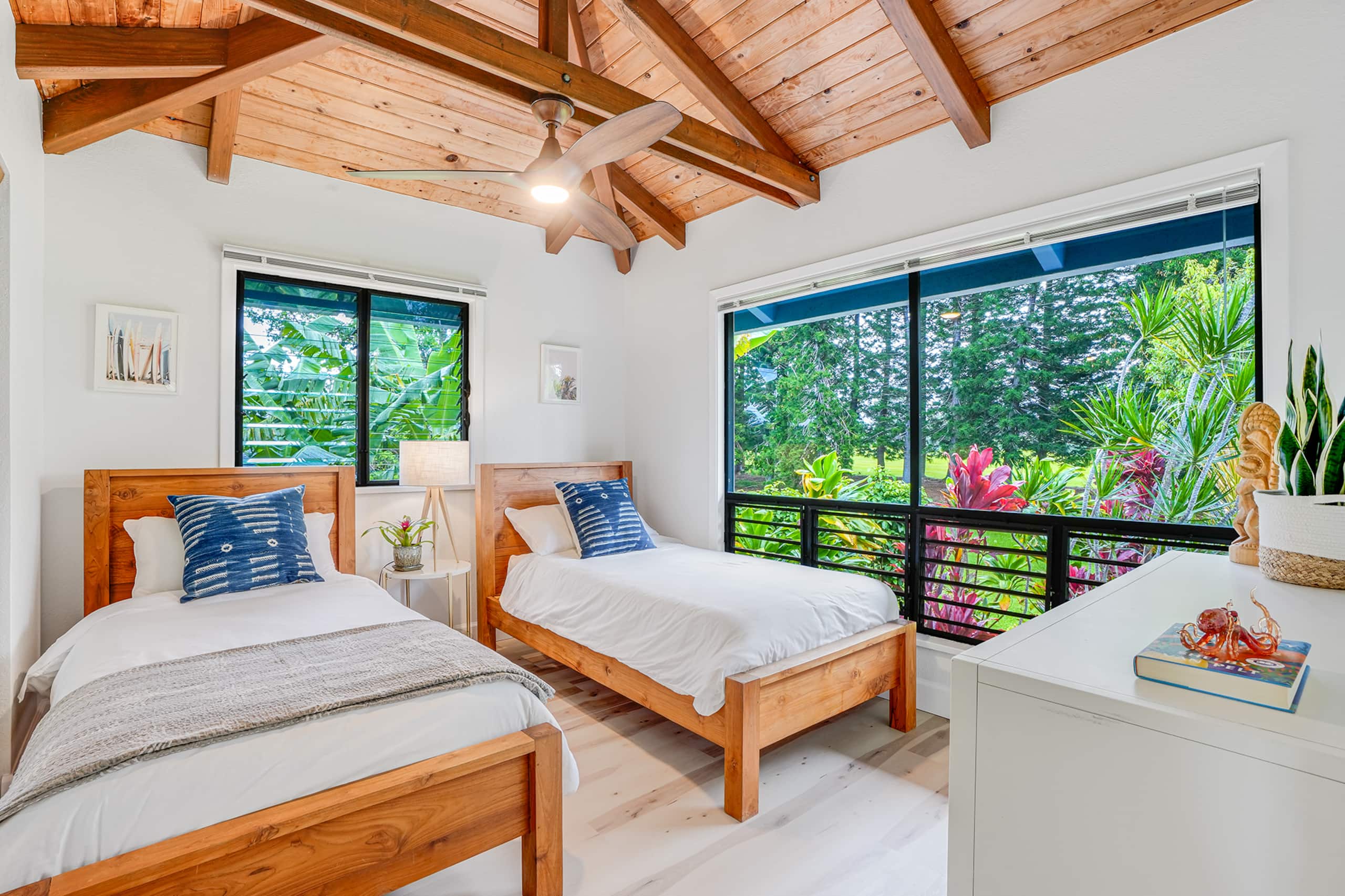Home in Princeville · ★4.99 · 3 bedrooms · 4 beds · 2.5 baths - Image 25