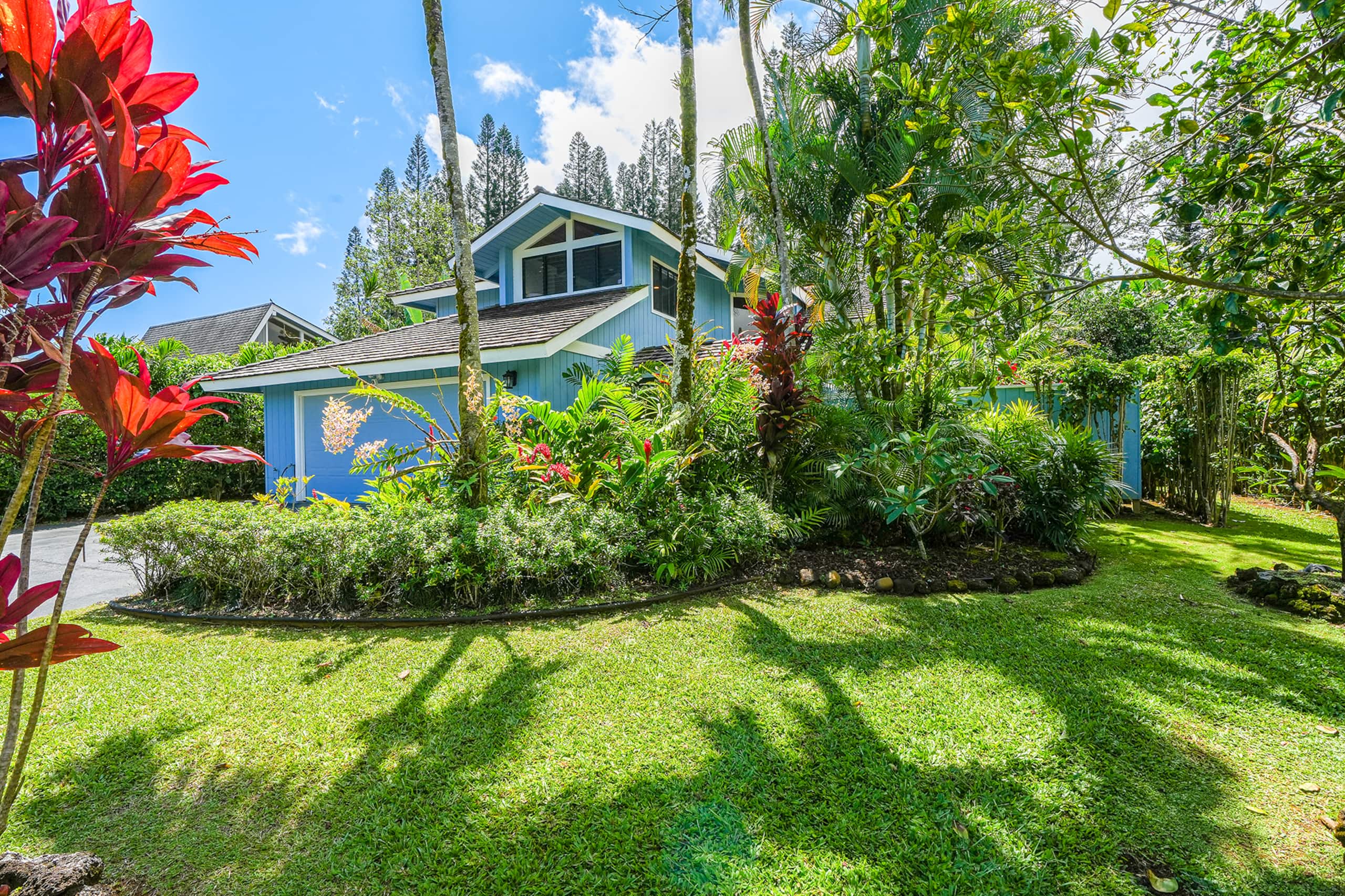 Home in Princeville · ★4.99 · 3 bedrooms · 4 beds · 2.5 baths - Image 45