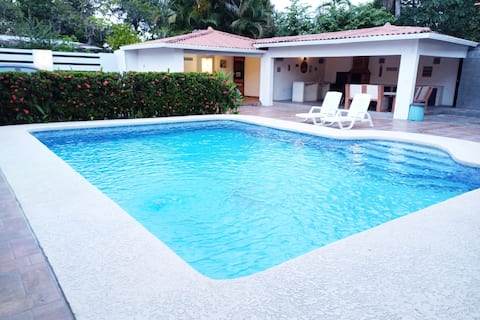 Beautiful Casa de Campo with Pool 5 Recamaras