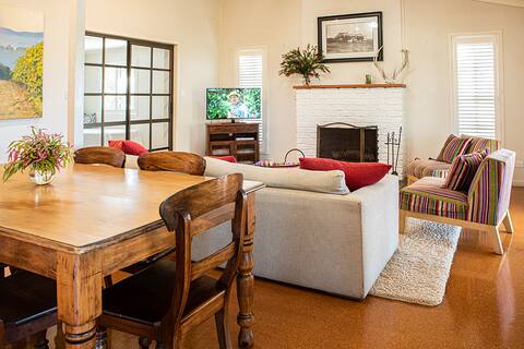 Hilltop Cottage
