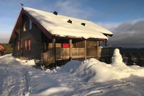 Newly built sports cottage with fantastic views (upper lg)