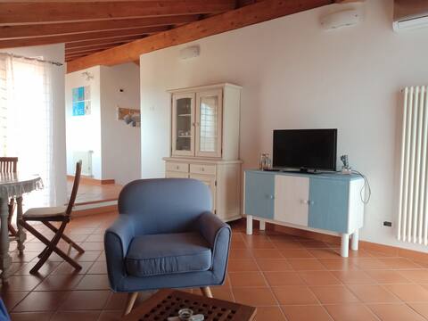 Top Airbnb: La Gora, between the sea and the trails. CITRA: 011016-LT-0456 a Lerici