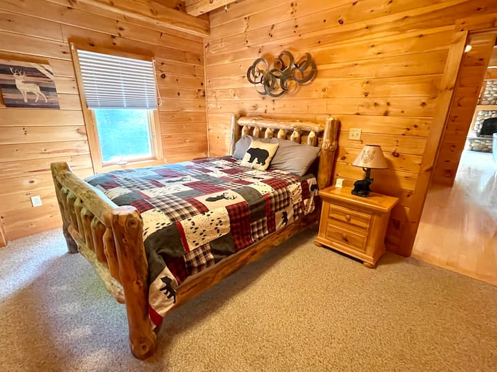 Bedroom #2: Queen Bedroom on main level.