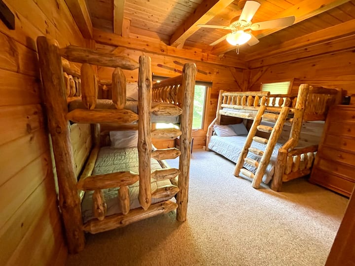 Bedroom #3: Bunk room with twin/twin & twin/full