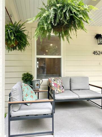 5 BR New Build by LightRail, near Creek gallery image 3