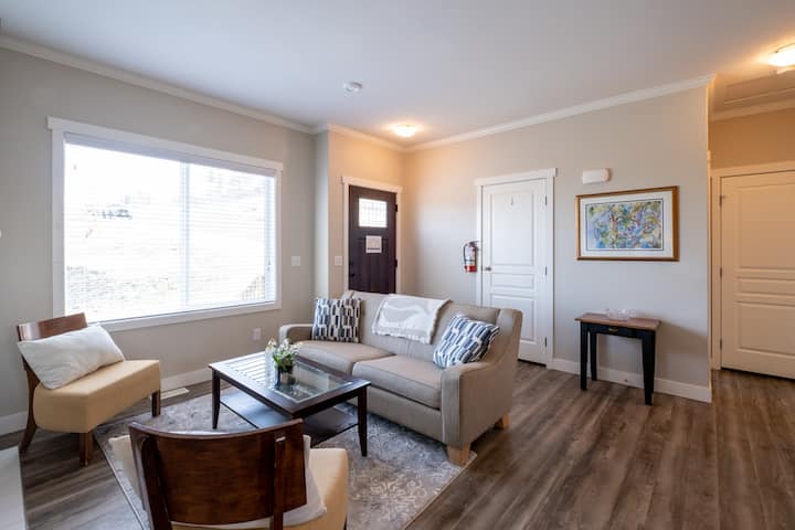 Lakeview Cottage In Orchard Pet Friendly & Central - Okanagan Falls