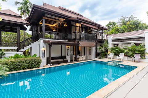 Sclass Pool Villa, City area and airport