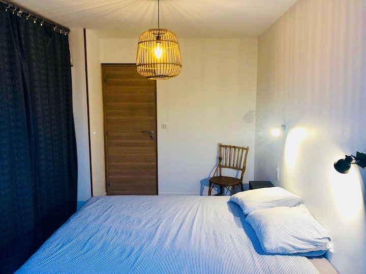 საძინებელი საგარდერობო ოთახით