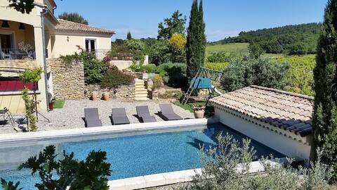 Quiet and heated pool on winery