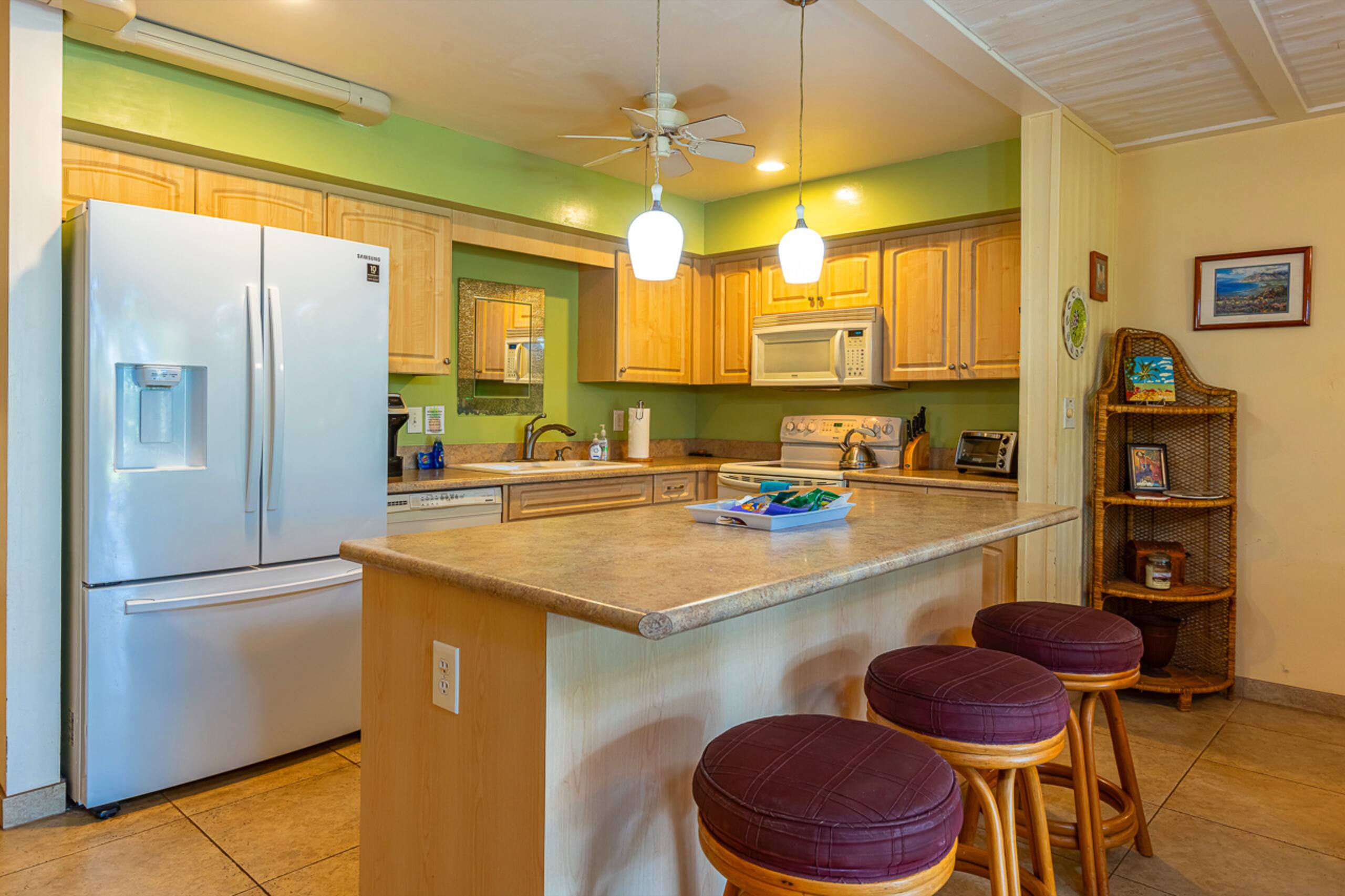 Condo in Kihei · ★4.42 · 2 bedrooms · 3 beds · 1 private bath - Image 6