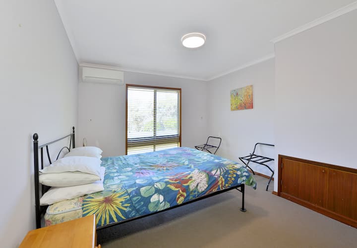 Bed Room 2:  Bed replaced with New Commercial Queen medium hardness bed same as bed room 1