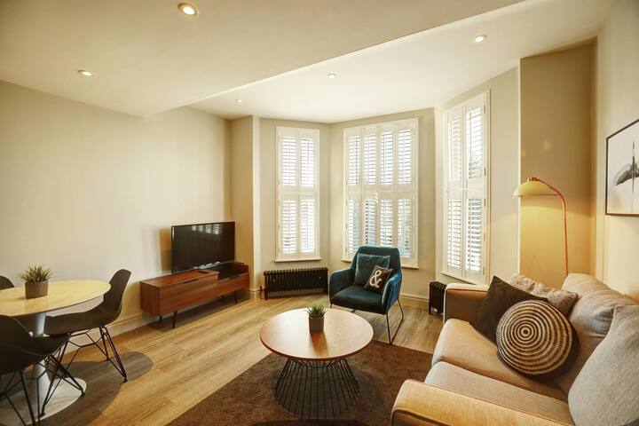 The Stamford Apartment at 60 Manchester Road gallery image 4