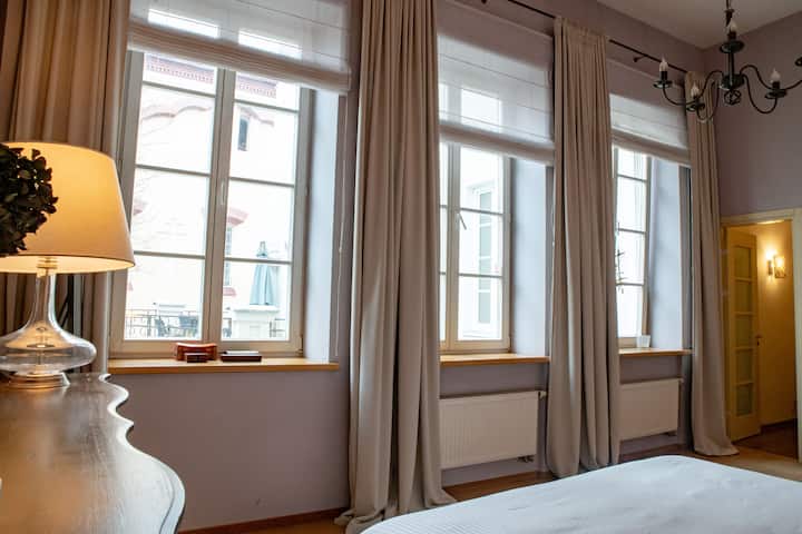 Schlafzimmer 1