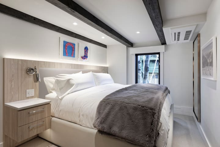 ห้องนอนเตียงคิงไซส์