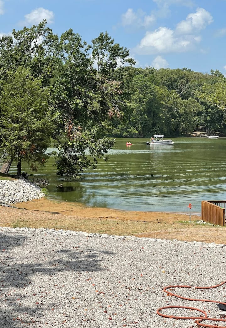 Lake Centralia Vacation Rentals & Homes Illinois, United States Airbnb