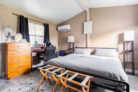 Top performing Airbnb: Sunrise Cottage in Sunrise