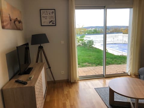 Top Airbnb: 55 m² independent apartment with pool in Archidiocèse De Besançon