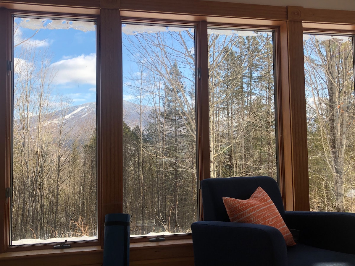 Successful Airbnb property: Trailside! Bike In Bike Out in East Burke