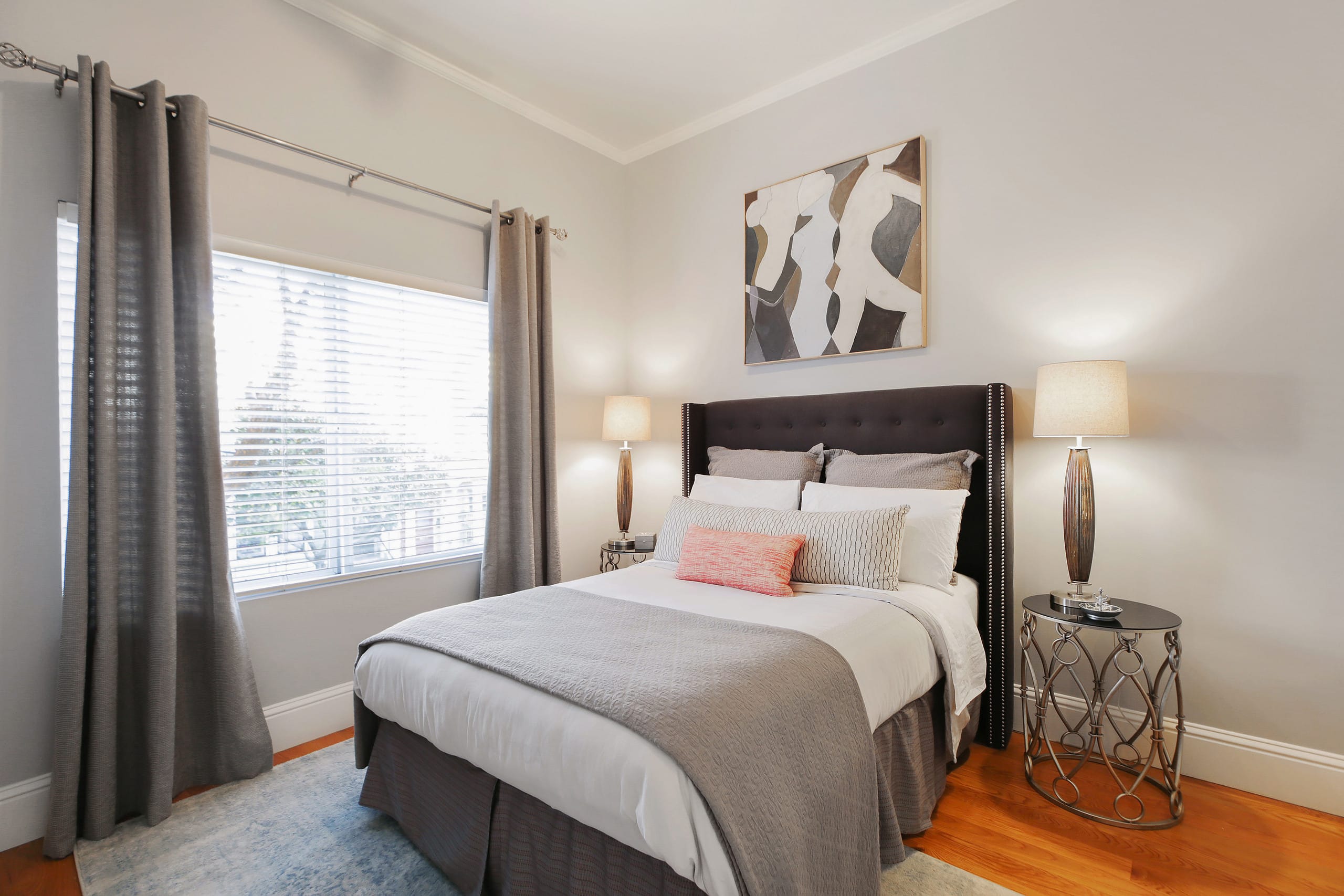 Home in San Francisco · ★4.96 · 6 bedrooms · 10 beds · 4 baths - Image 26